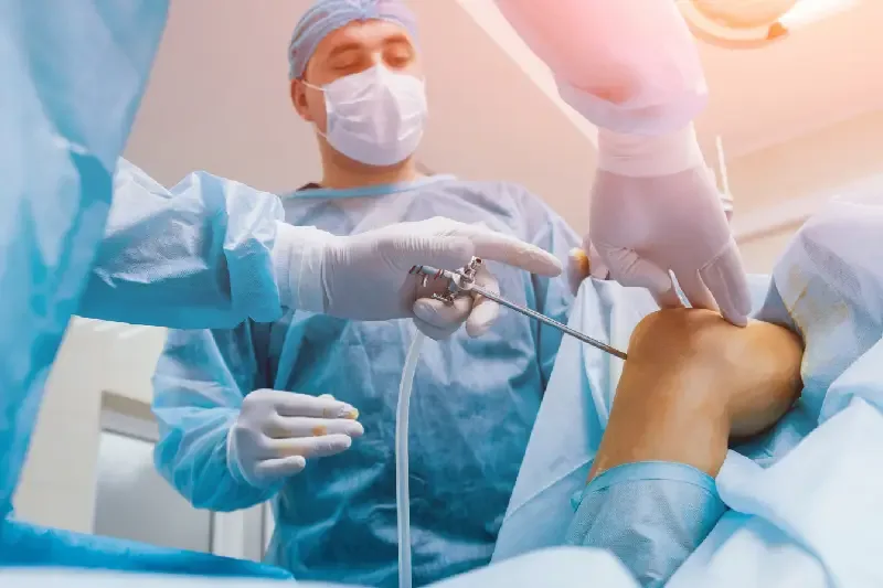 ¿Qué especialista trata la tendinitis?